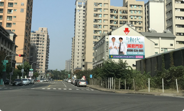 P-0331-美術南二路往高雄美術館方向，與青海路交叉口